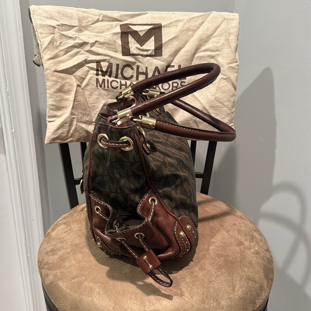 Authentic Michael Kors Handbag - image 2